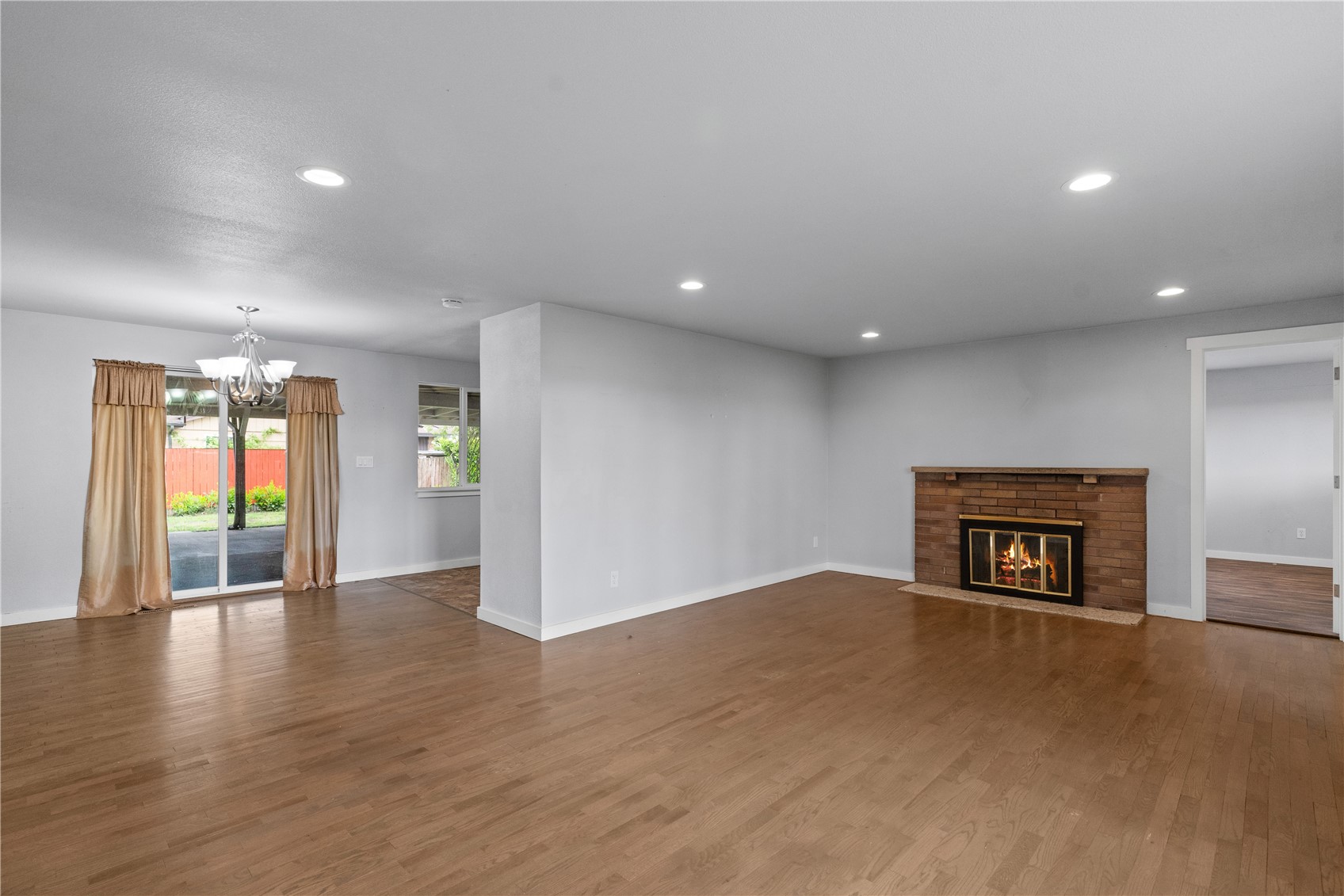 12115 Spanaway Loop Road South Tacoma, WA 98444 - Photo 4 of 40