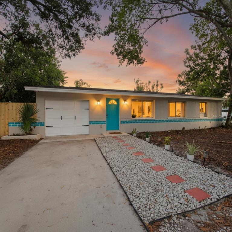 4615 Lords Avenue Sarasota, FL 34231 - Photo 1 of 20
