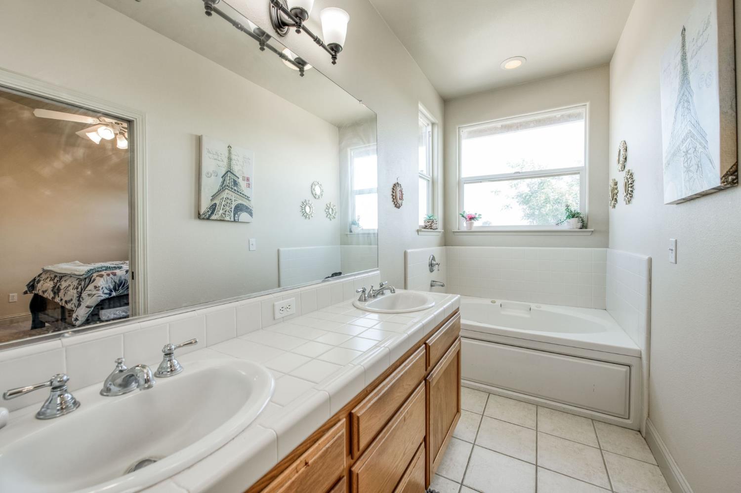297 West Lilac Avenue Reedley, CA 93654 - Photo 37 of 63