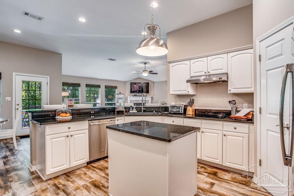 10040 Rookery Road Pensacola, FL 32507 - Photo 10 of 49
