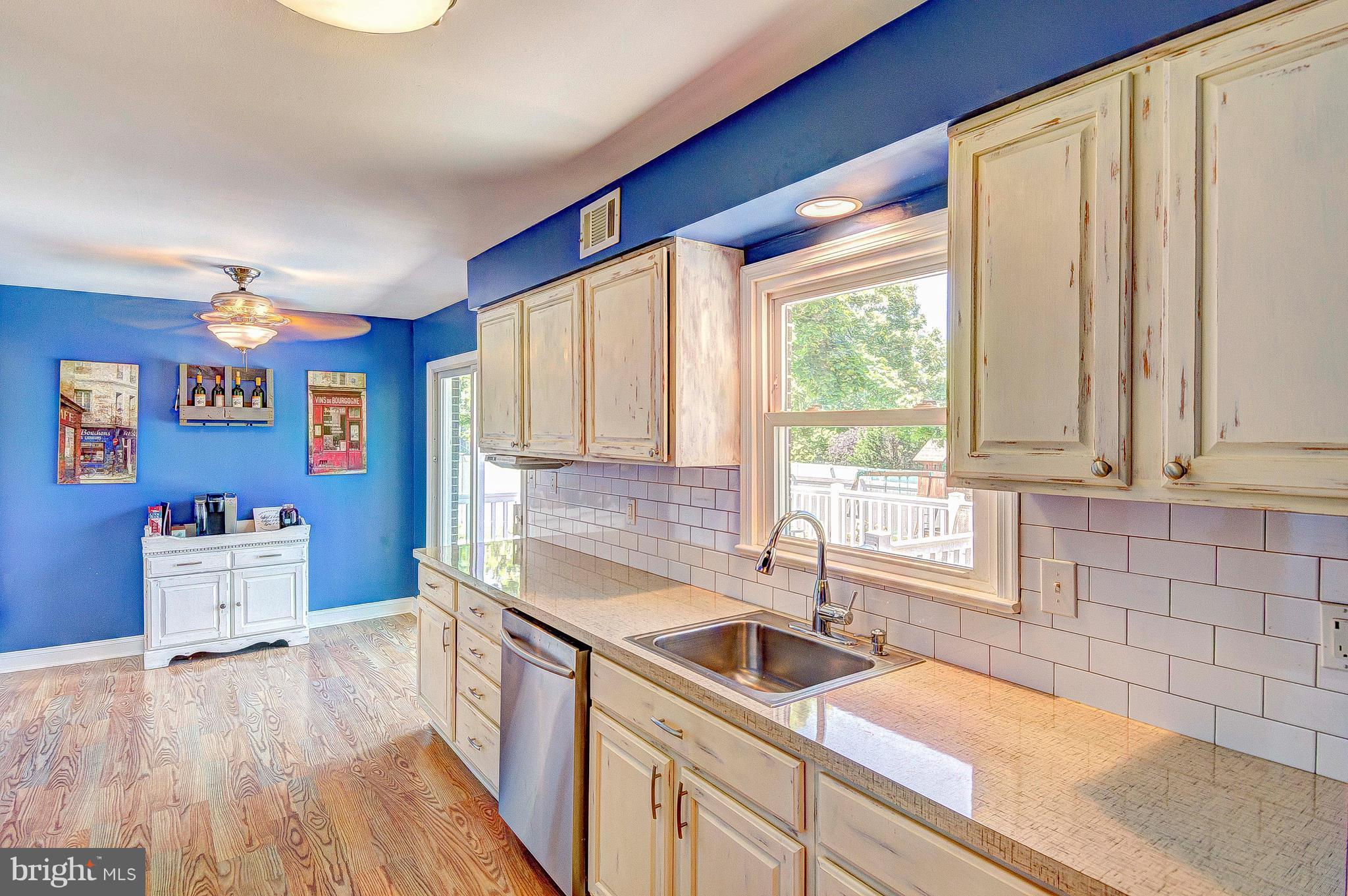 11805 Rivershore Drive Dunkirk, MD 20754 - Photo 3 of 26 Kitchen