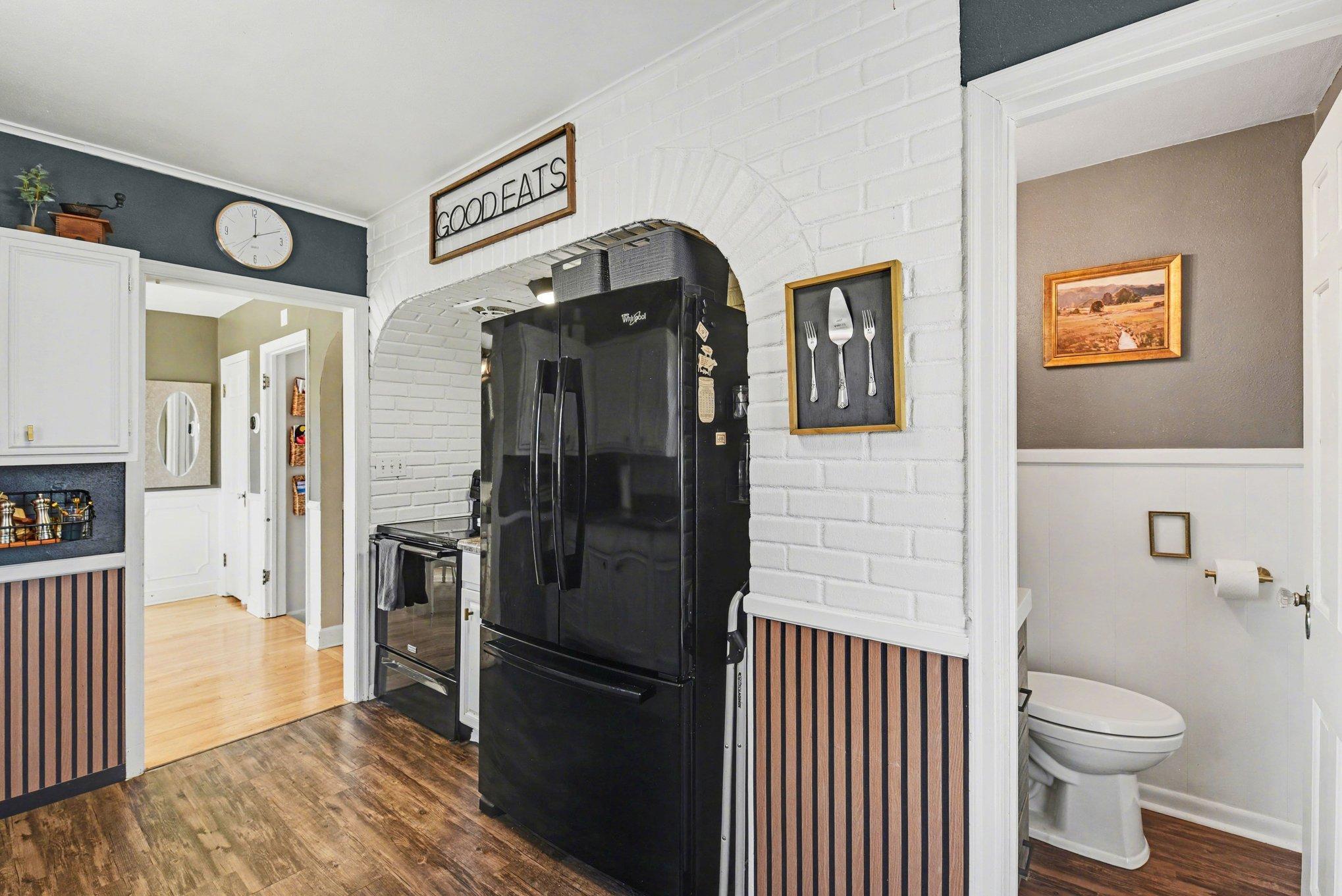 301 3rd Avenue Southeast Pipestone, MN 56164 - Photo 13 of 37