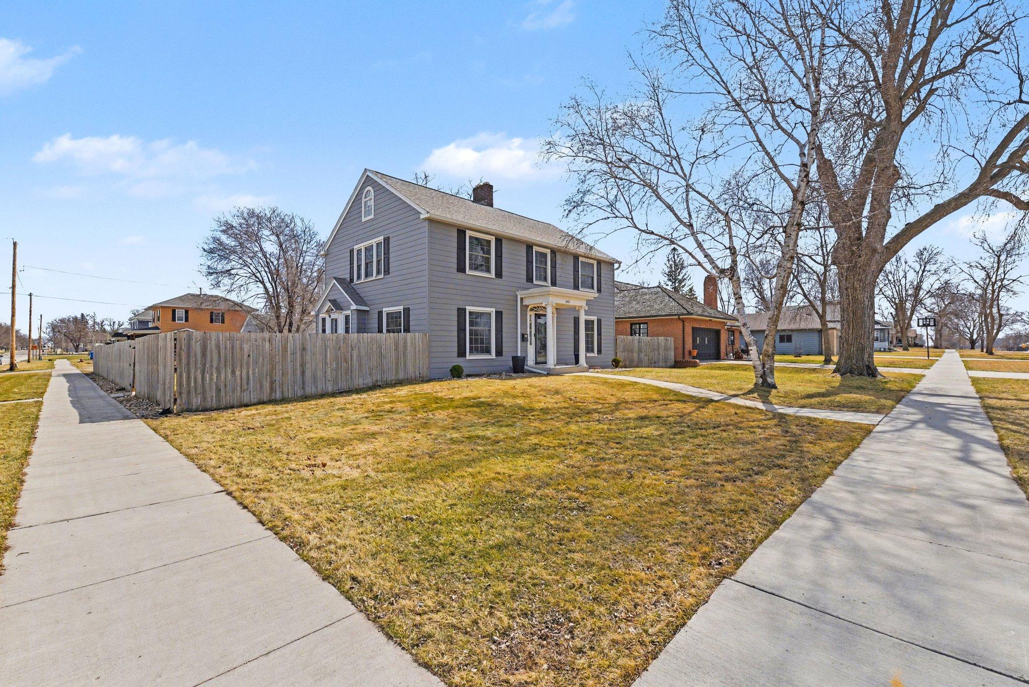301 3rd Avenue Southeast Pipestone, MN 56164 - Photo 29 of 37