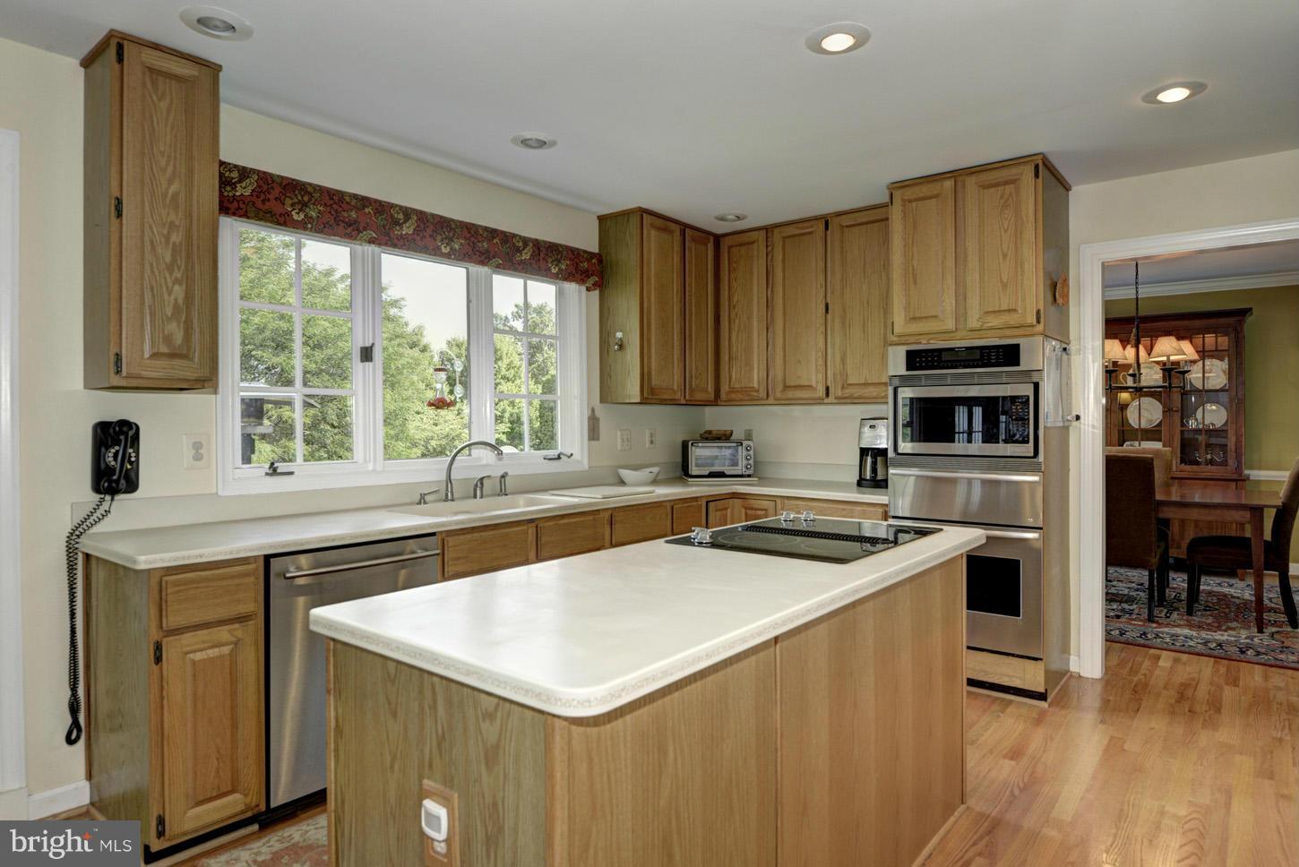 8460 Roberts Road Ellicott City, MD 21043 - Photo 8 of 30 Kitchen