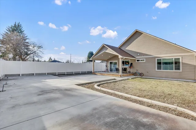 $446,700 | 11412 East 6th Avenue, Spokane Valley, WA 99206