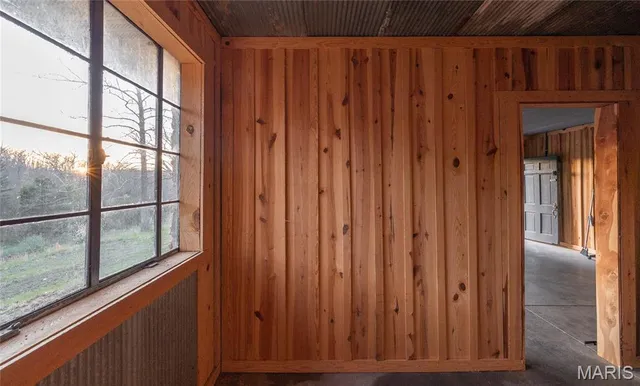 $185,000 | 382 State Hwy V, Steelville, MO 65566