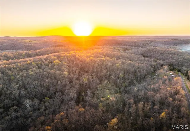 $185,000 | 382 State Hwy V, Steelville, MO 65566