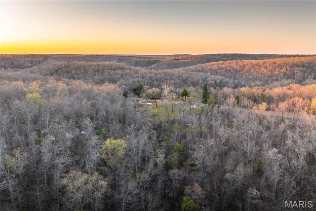 $185,000 | 382 State Hwy V, Steelville, MO 65566