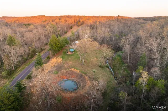 $185,000 | 382 State Hwy V, Steelville, MO 65566