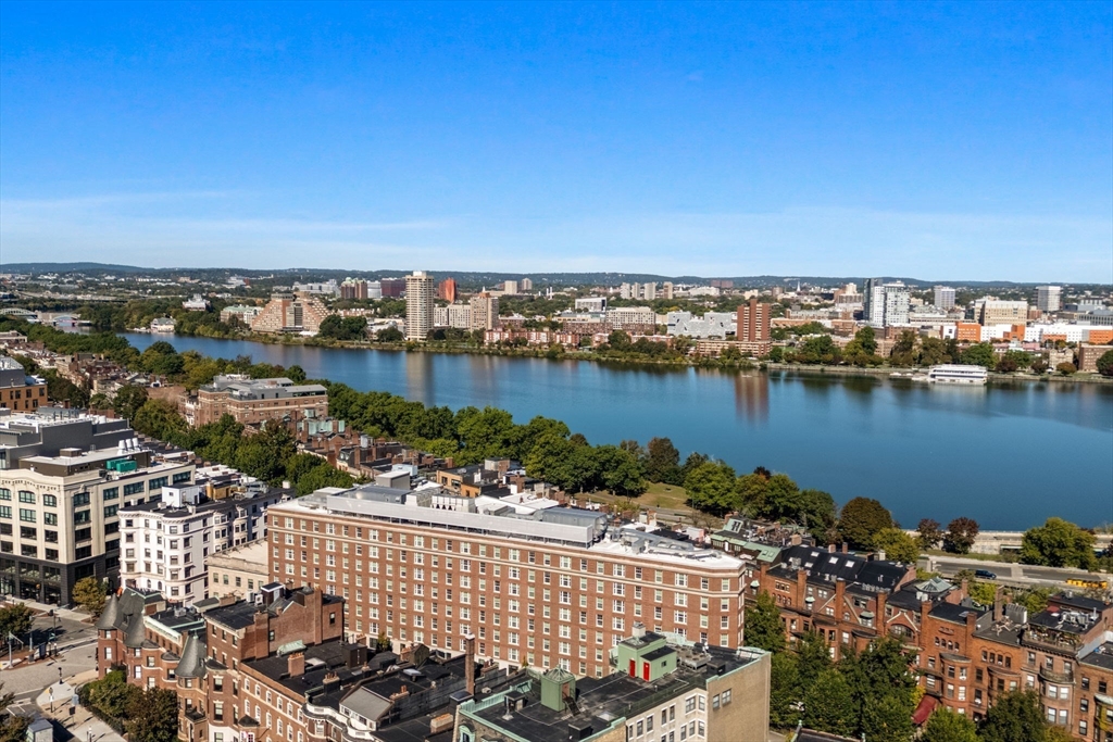 466 Commonwealth Avenue, Unit 305 Boston, MA 02215 - Photo 12 of 13