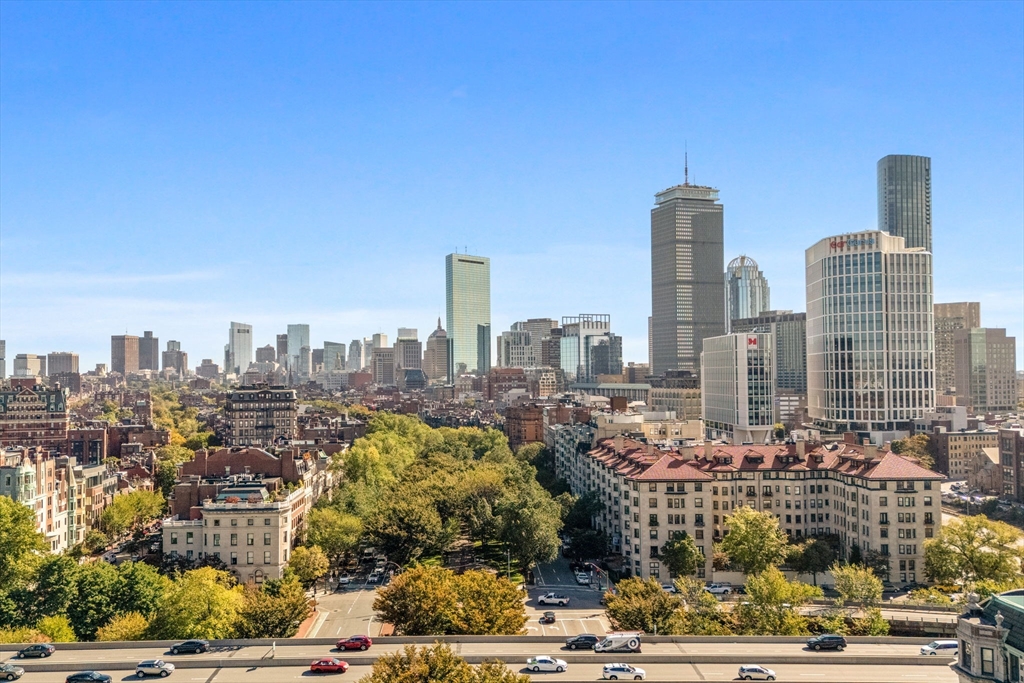 466 Commonwealth Avenue, Unit 305 Boston, MA 02215 - Photo 10 of 13