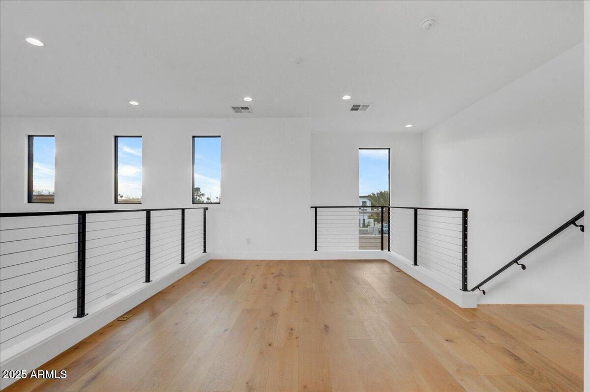 100 West Northern Avenue, Unit 4 Phoenix, AZ 85021 - Photo 7 of 25 a view of hallway with stairs