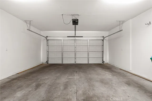 a view of a garage