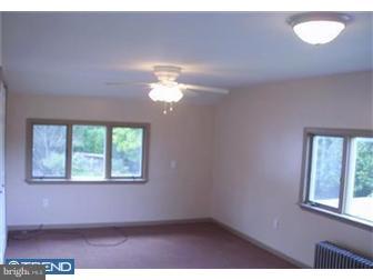 3685 State Road Coopersburg, PA 18036 - Photo 3 of 12 Gallery Image 3