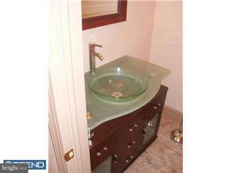 3685 State Road Coopersburg, PA 18036 - Photo 7 of 12 Gallery Image 7