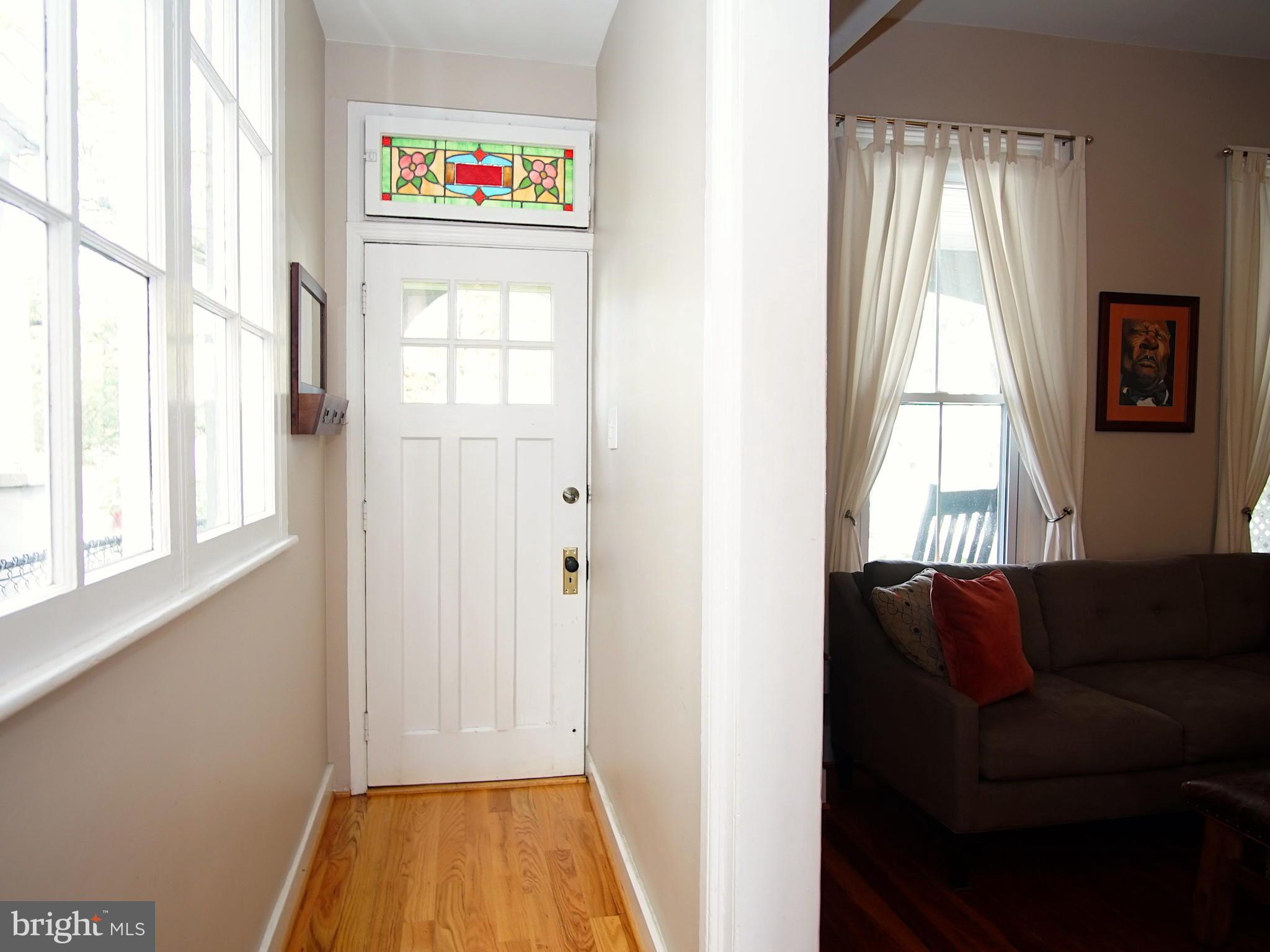 3736 Roland Avenue Baltimore, MD 21211 - Photo 3 of 30 Interior (General)