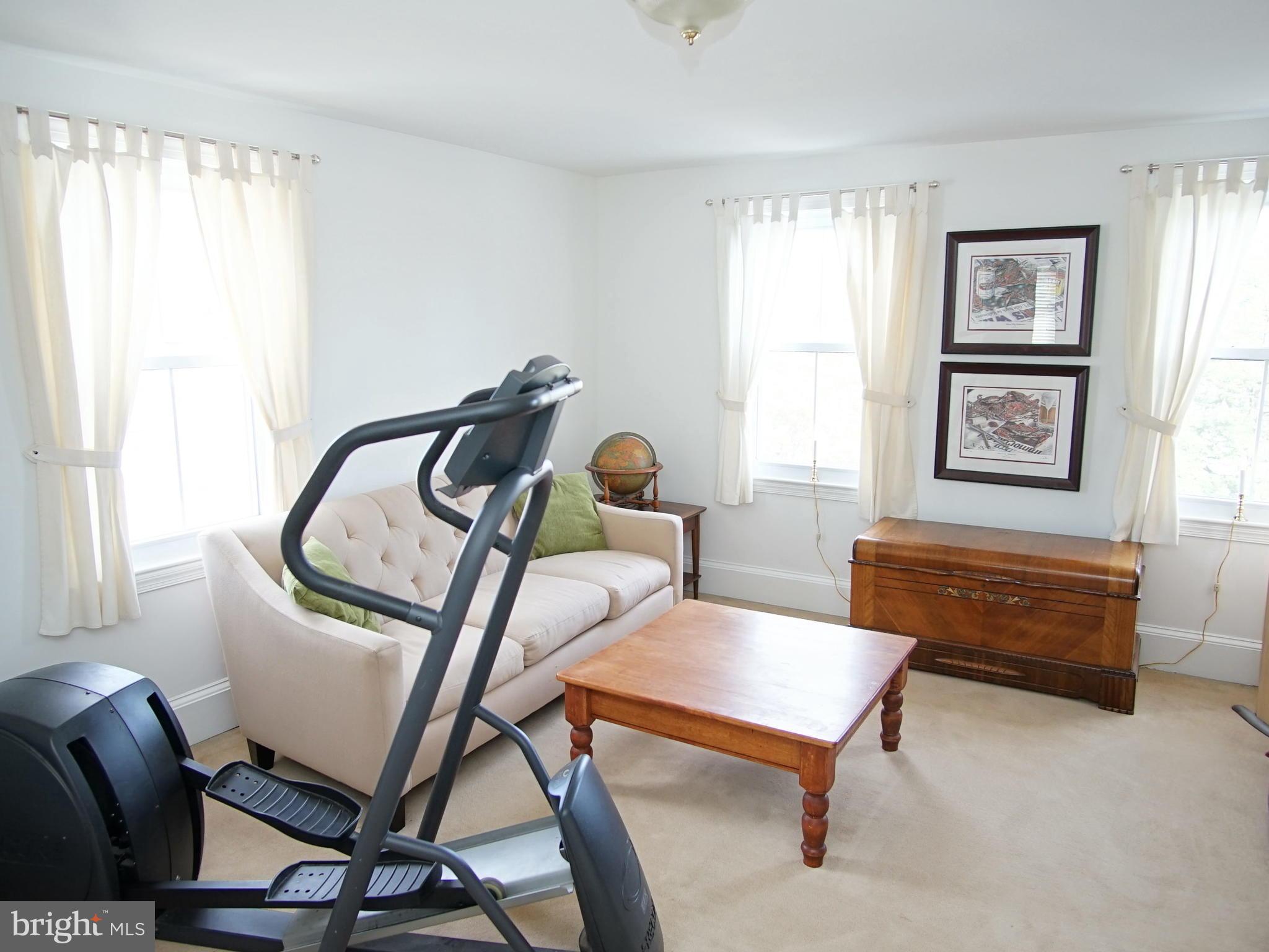 3736 Roland Avenue Baltimore, MD 21211 - Photo 22 of 30 Bedroom #4