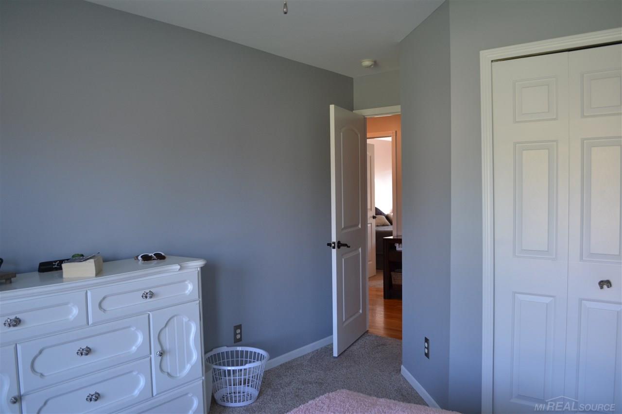 49211 Monte Road Chesterfield, MI 48047 - Photo 23 of 38