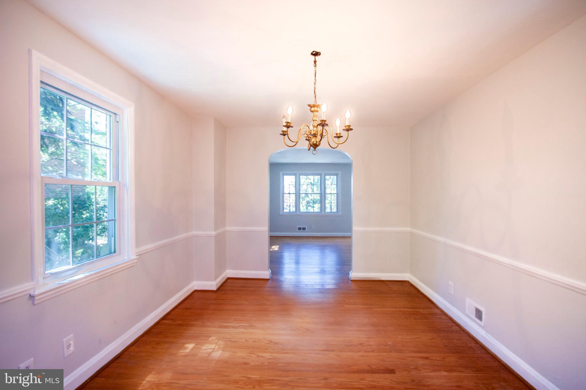 7225 Lanark Road Baltimore, MD 21212 - Photo 15 of 60 Dining Room looking into living room