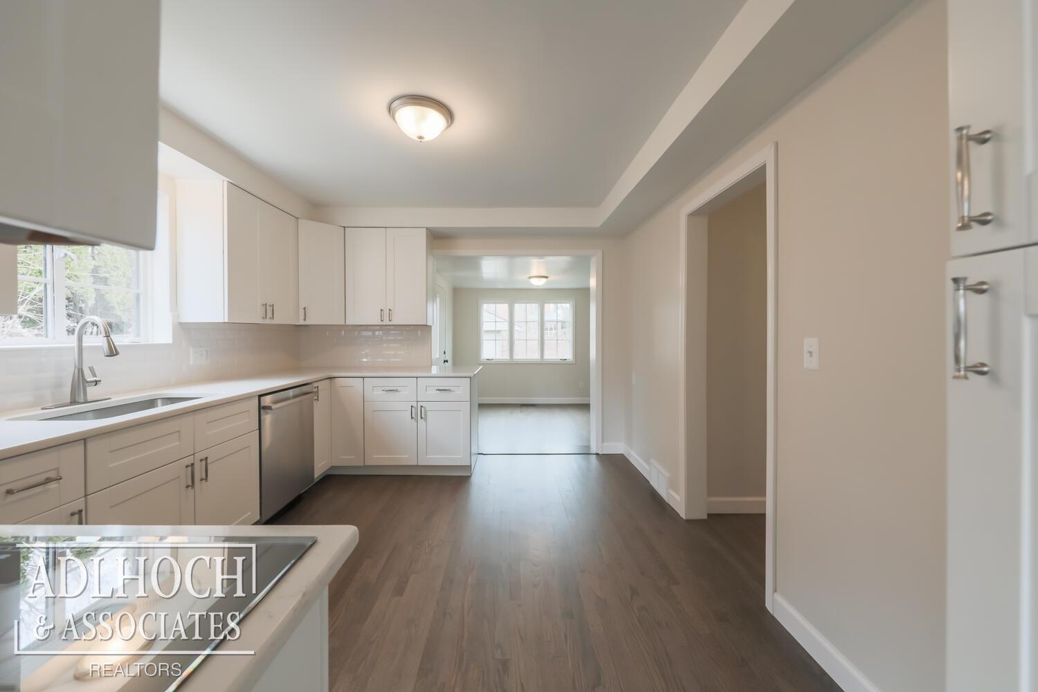 1040 Whittier Road Grosse Pointe Park, MI 48230 - Photo 9 of 17