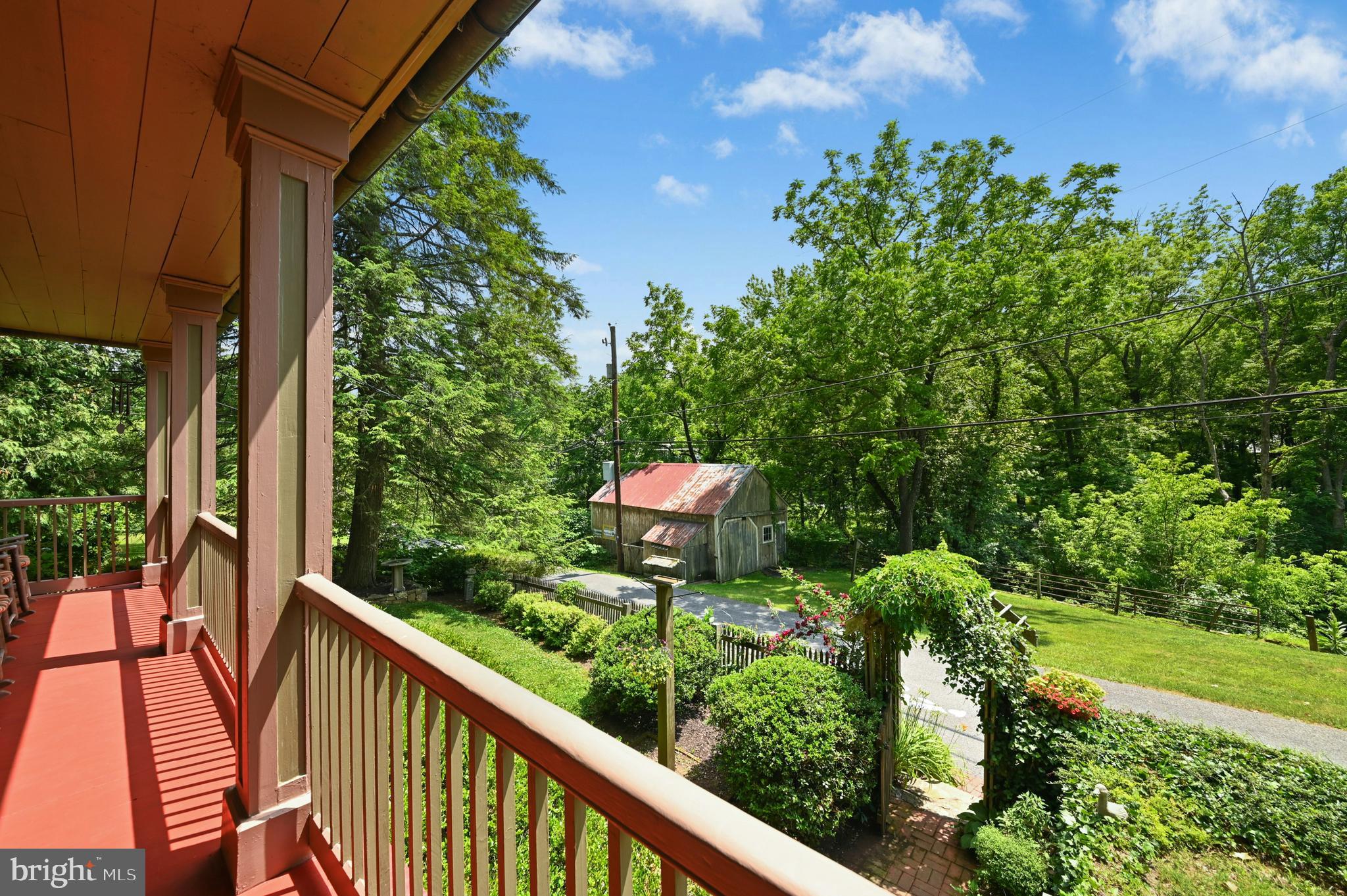 1867 Old Mill Road Bethlehem, PA 18015 - Photo 5 of 36