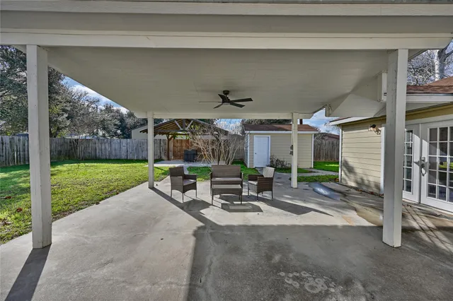 $345,000 | 1702 Rampart Street, Columbus, TX 78934