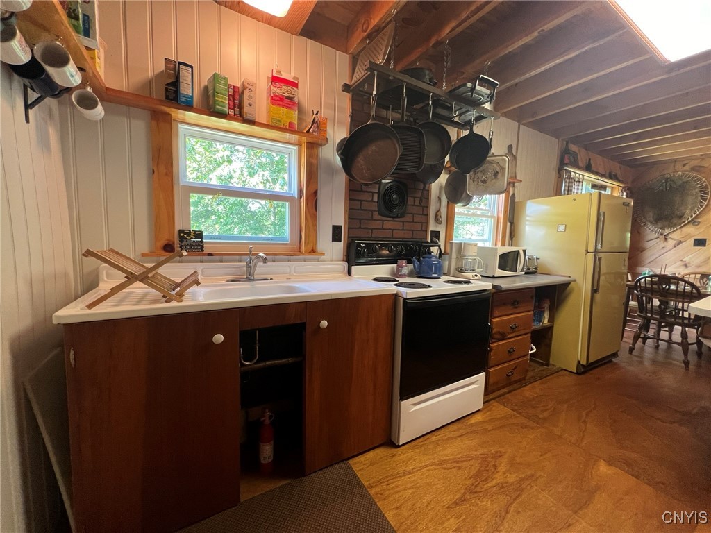 263 Mitchell Road Macomb, NY 13654 - Photo 22 of 48 Kitchen
