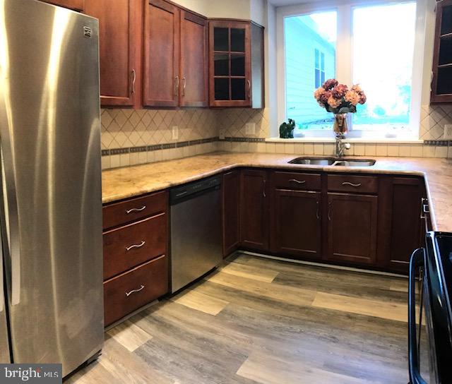 1096 Broadview Road Wayne, PA 19087 - Photo 4 of 26