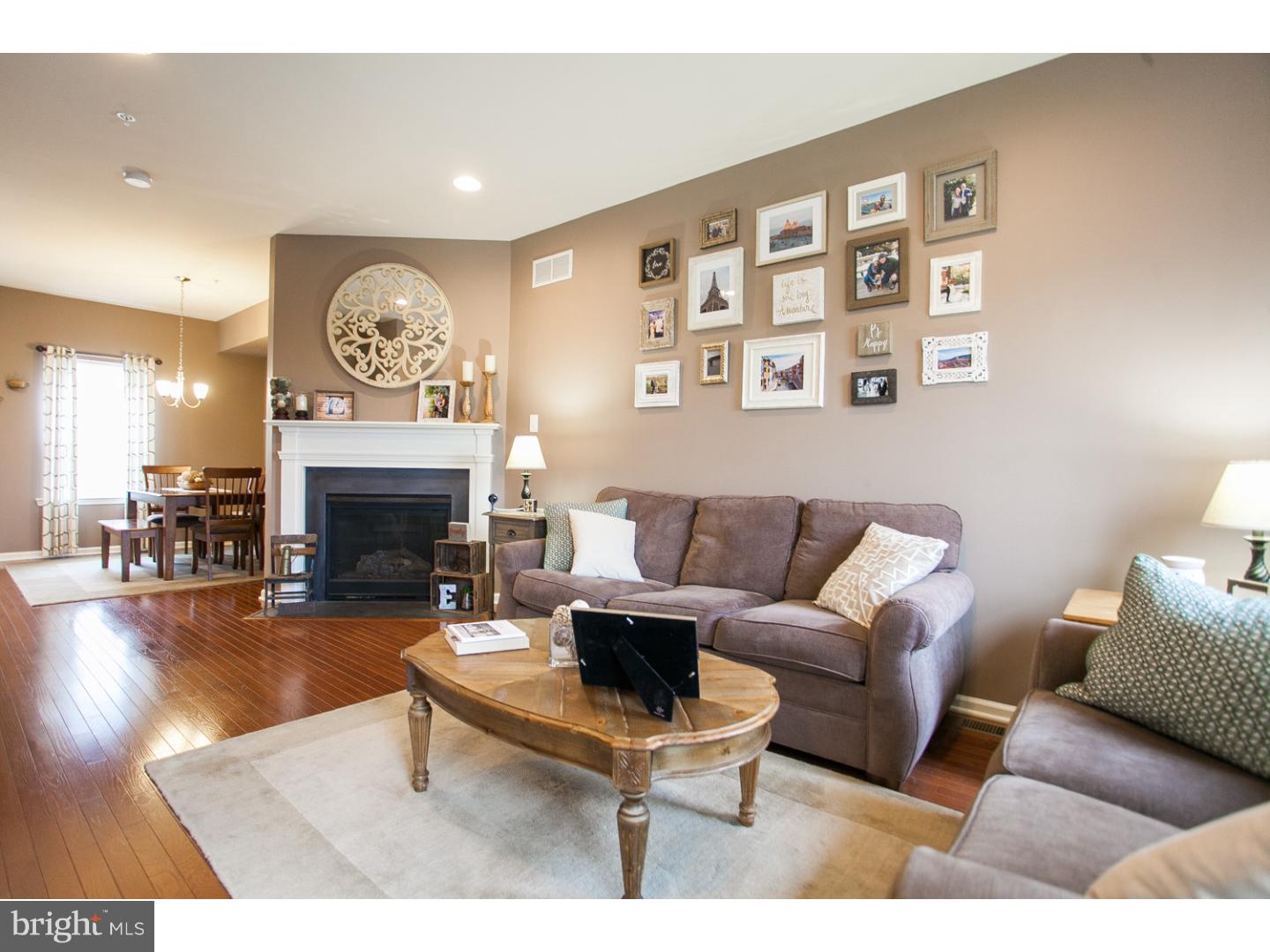 3951 Cephas Child Road Doylestown, PA 18902 - Photo 4 of 25 Living Room