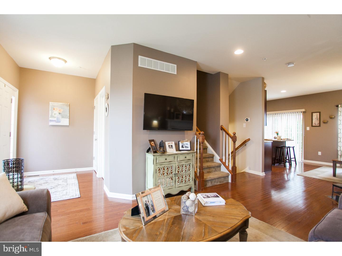 3951 Cephas Child Road Doylestown, PA 18902 - Photo 5 of 25 Living Room