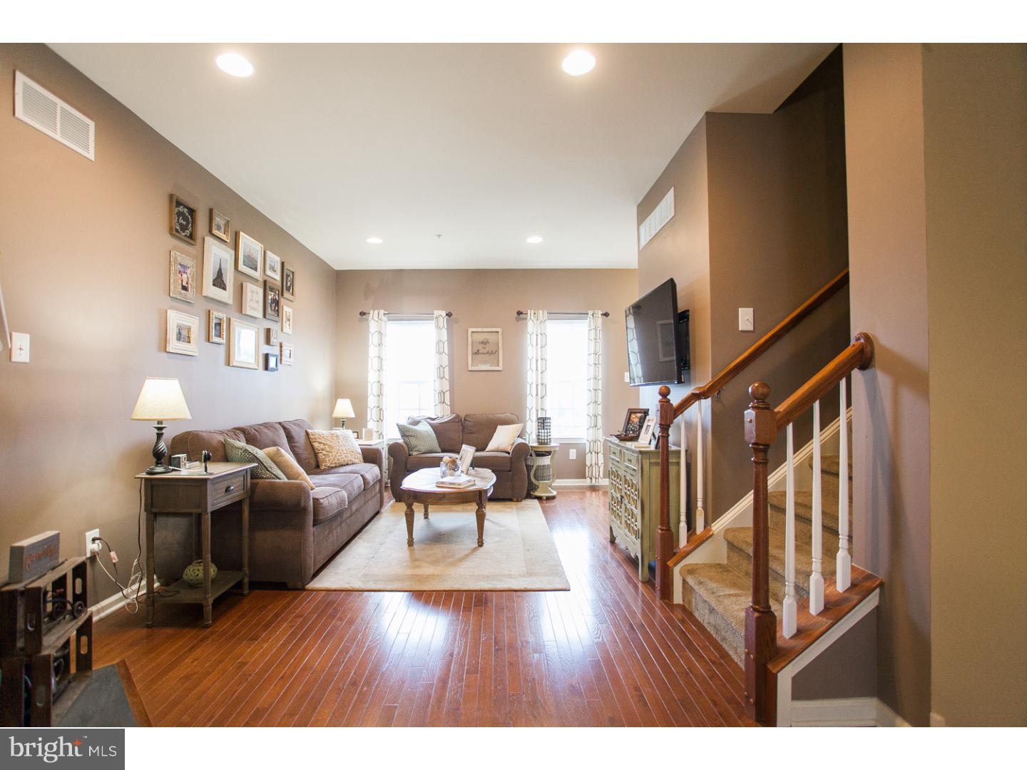 3951 Cephas Child Road Doylestown, PA 18902 - Photo 6 of 25 Living Room