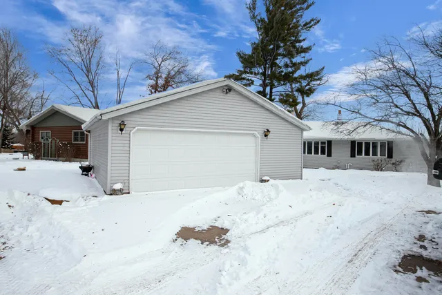 $469,900 | E7345 Welch Road, Fremont, WI 54940