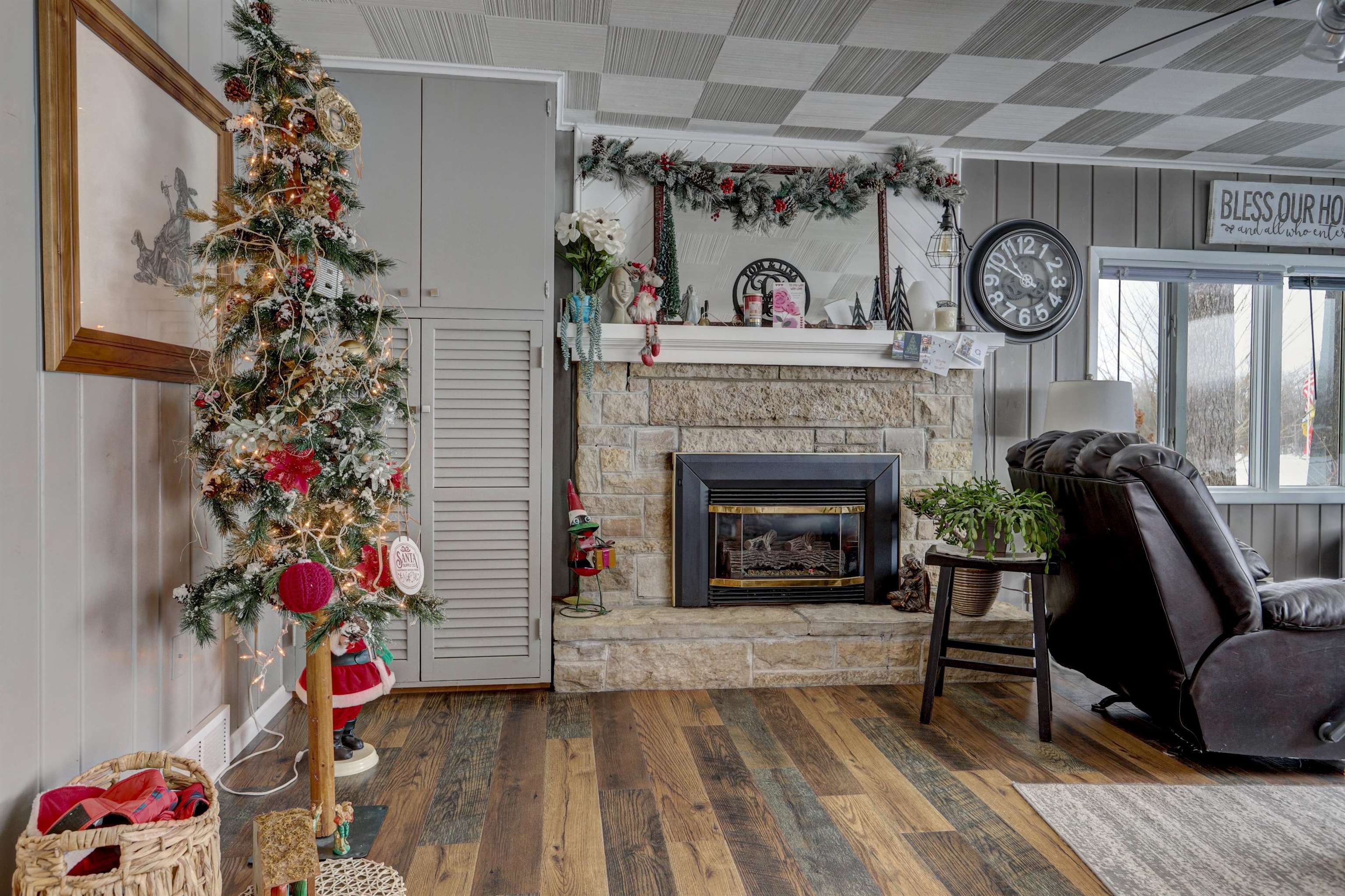 E7345 Welch Road Fremont, WI 54940 - Photo 7 of 36