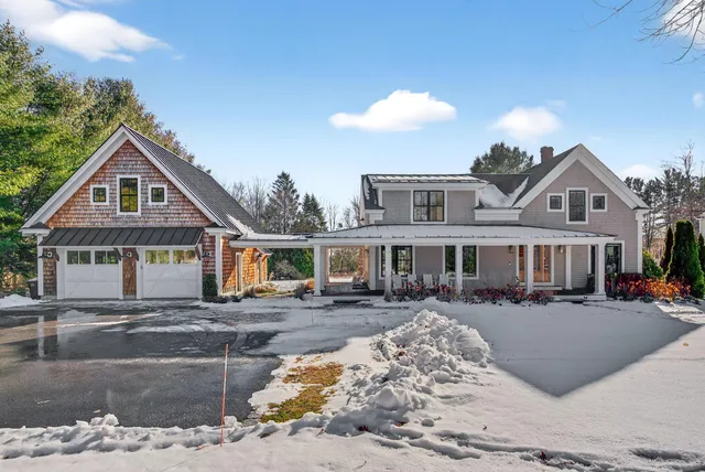 $1,895,000 | 263 Foreside Road, Falmouth, ME 04105
