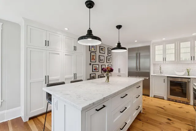 $1,895,000 | 263 Foreside Road, Falmouth, ME 04105