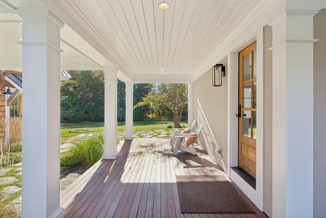 $1,895,000 | 263 Foreside Road, Falmouth, ME 04105