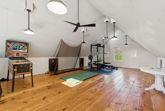 $1,895,000 | 263 Foreside Road, Falmouth, ME 04105