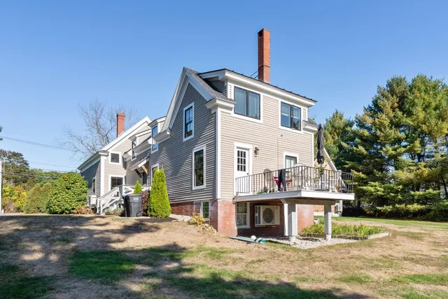 $1,895,000 | 263 Foreside Road, Falmouth, ME 04105