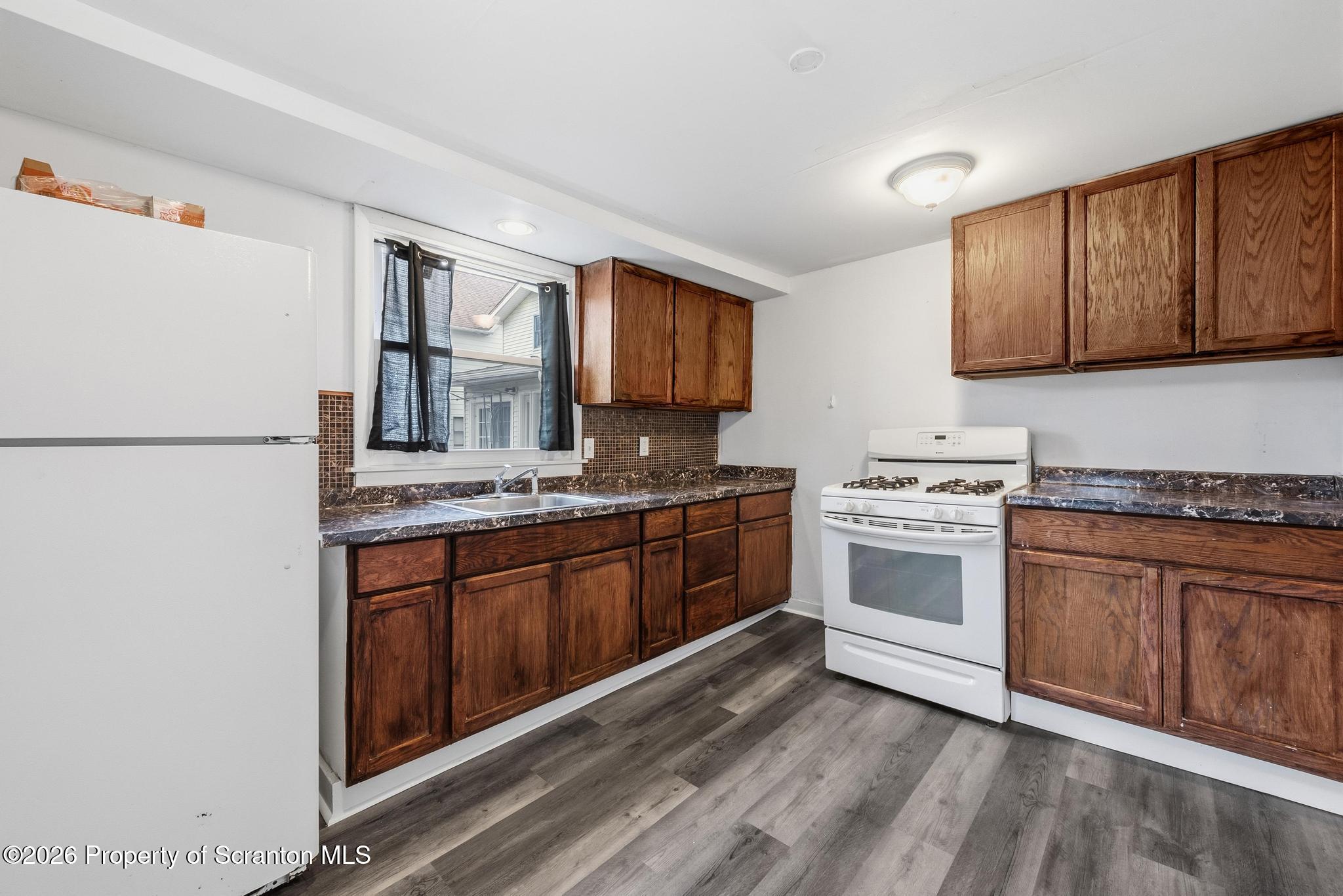 121 Throop Street Scranton, PA 18508 - Photo 19 of 40 DSC_8244-4