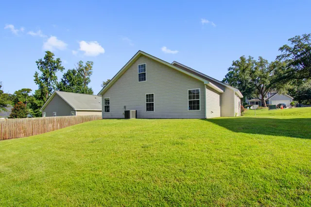 $1,995 | 306 Huntington Court, Hanahan, SC 29410