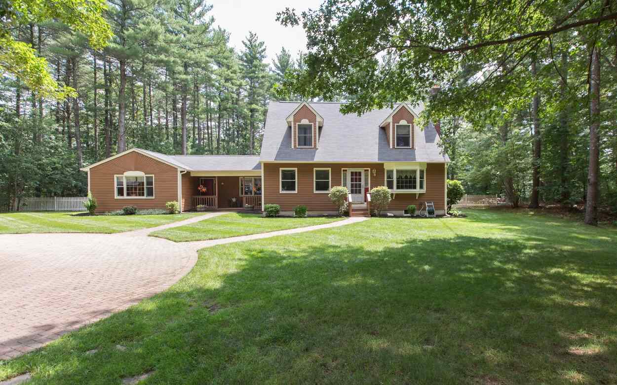 17 Plower Road Pelham, NH 03076 - Photo 2 of 31 Gallery Image 2