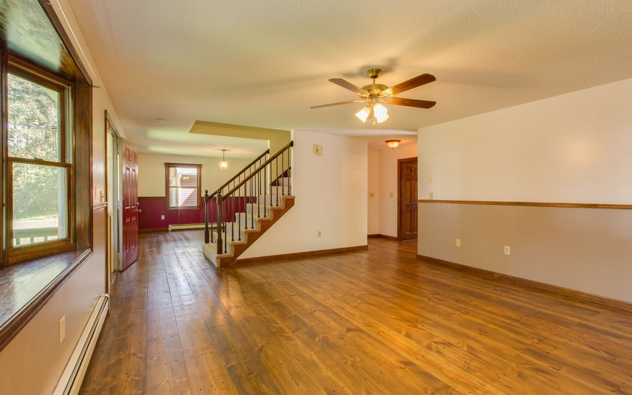 17 Plower Road Pelham, NH 03076 - Photo 13 of 31 Gallery Image 13