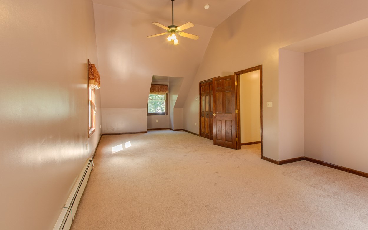 17 Plower Road Pelham, NH 03076 - Photo 22 of 31 Gallery Image 22