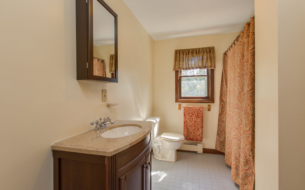 17 Plower Road Pelham, NH 03076 - Photo 24 of 31 Gallery Image 24