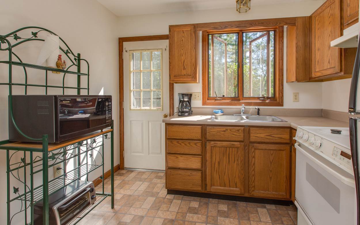 17 Plower Road Pelham, NH 03076 - Photo 26 of 31 Gallery Image 26