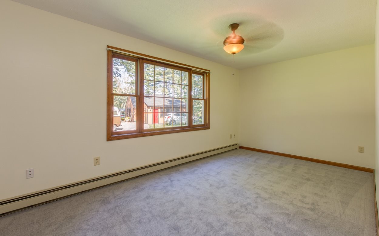 17 Plower Road Pelham, NH 03076 - Photo 28 of 31 Gallery Image 28