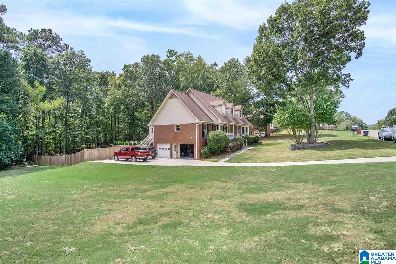 101 Green Wing Circle Pelham, AL 35124 - Photo 4 of 40