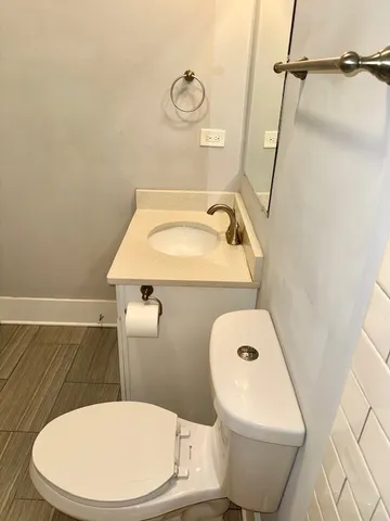 $1,700 | 1722 West 21st Street, Unit 2R, Chicago, IL 60608