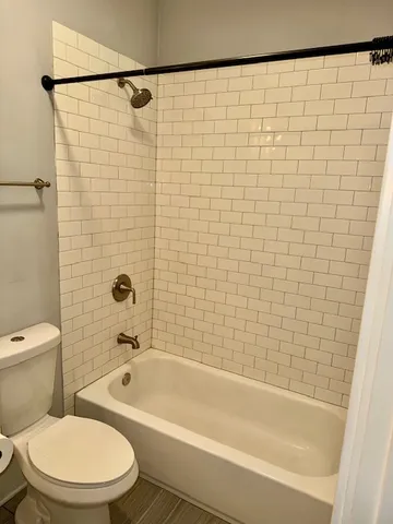 $1,700 | 1722 West 21st Street, Unit 2R, Chicago, IL 60608