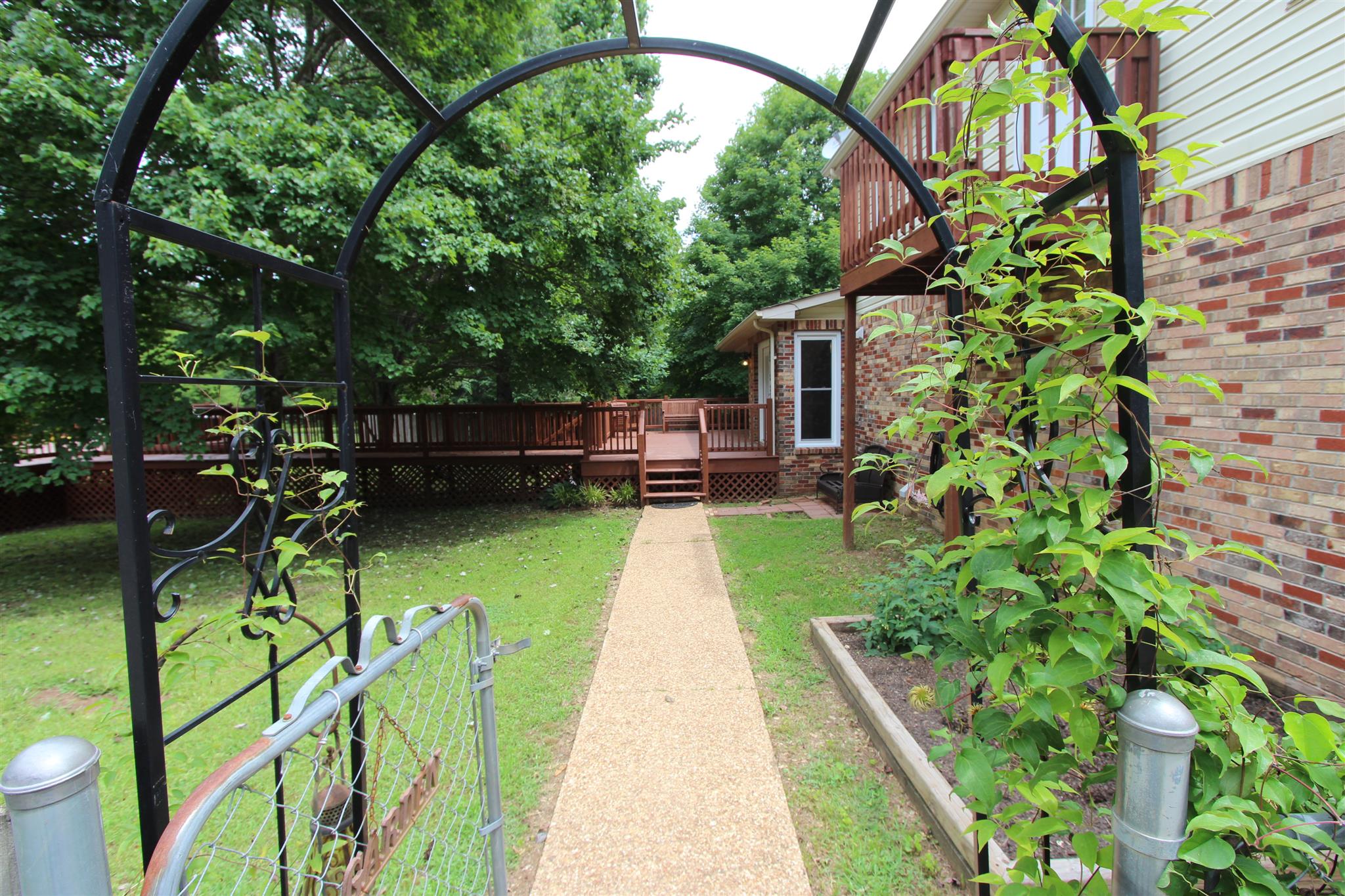 954 Beasleys Bend Road Lebanon, TN 37087 - Photo 5 of 28 a backyard of a house with outdoor seating